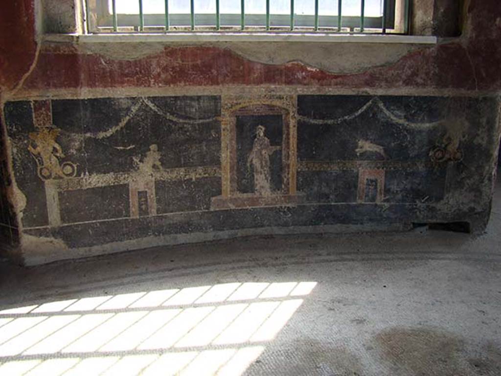 Villa San Marco, Stabiae, December 2006. Room 53. South wall. Detail of zoccolo in bay window.