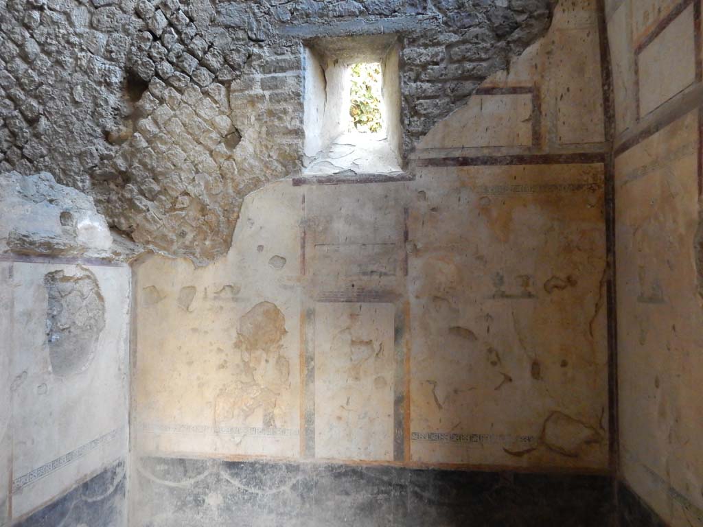 Villa San Marco, Stabiae, June 2019. Room 61, south wall. Photo courtesy of Buzz Ferebee.