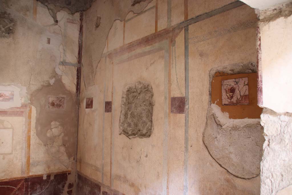 Villa San Marco, Stabiae, September 2019. Room 52, looking towards north-west corner from entrance doorway. Photo courtesy of Klaus Heese.