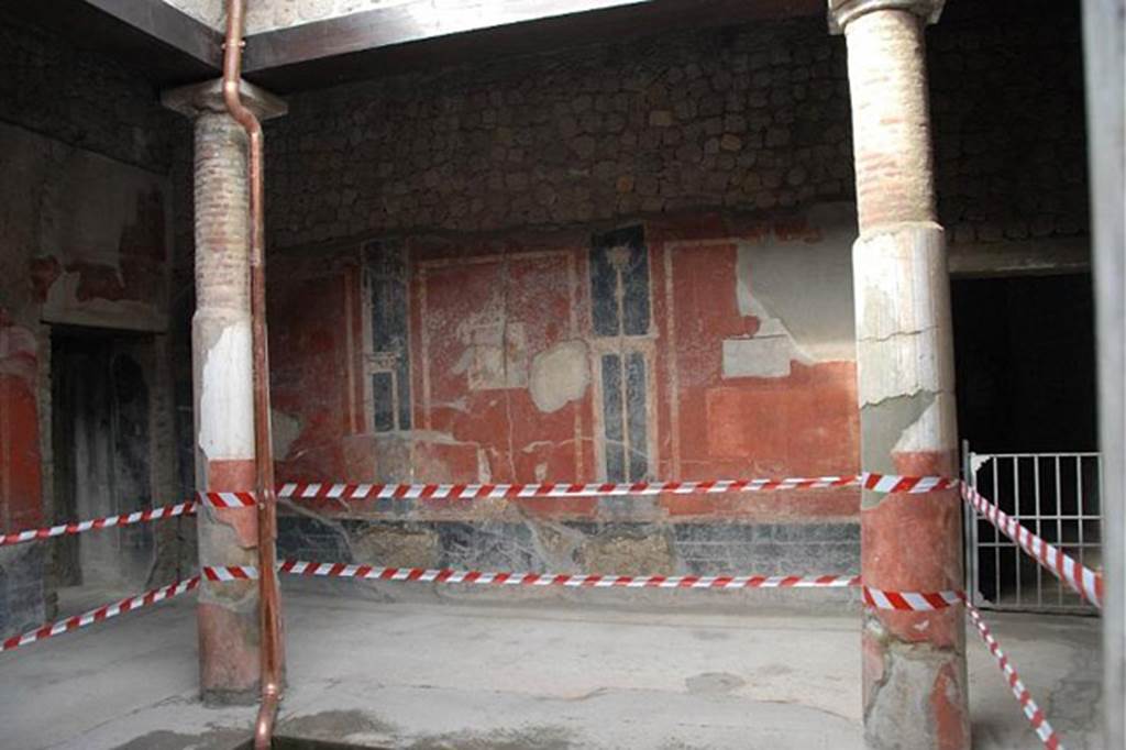 Castellammare di Stabia, Villa San Marco, January 2011. Room 25, north side of tetrastyle atrium. Photo courtesy of Nando Calabrese.

