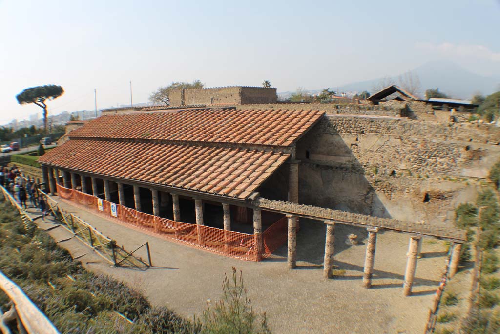 Villa of Mysteries, Pompeii. November 2017. Looking towards north wall behind colonnade.
Foto Annette Haug, ERC Grant 681269 DÉCOR.
