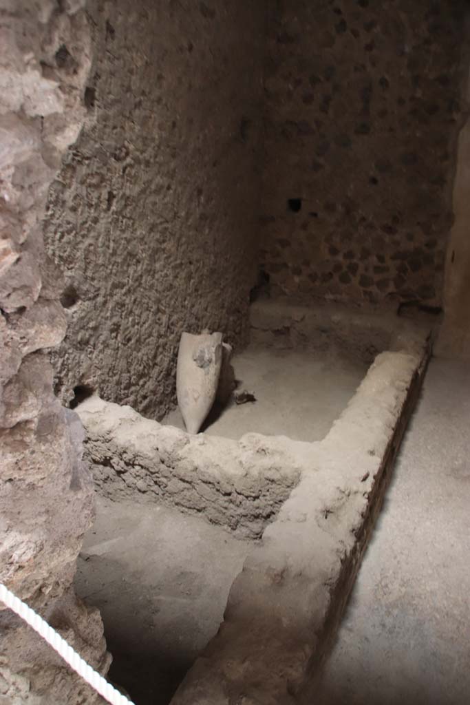 Villa of Mysteries, Pompeii. September 2021. 
Room 18, looking through doorway. Photo courtesy of Klaus Heese.
