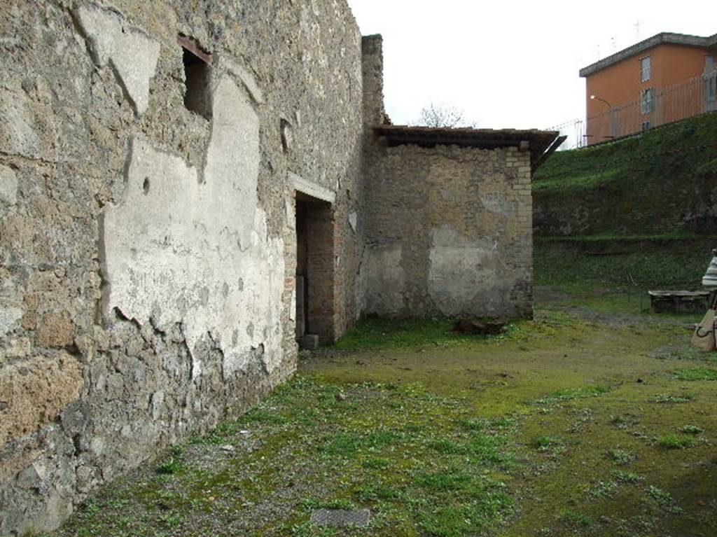 Villa Regina, Boscoreale. December 2006. Looking east towards entrance doorway XIV.