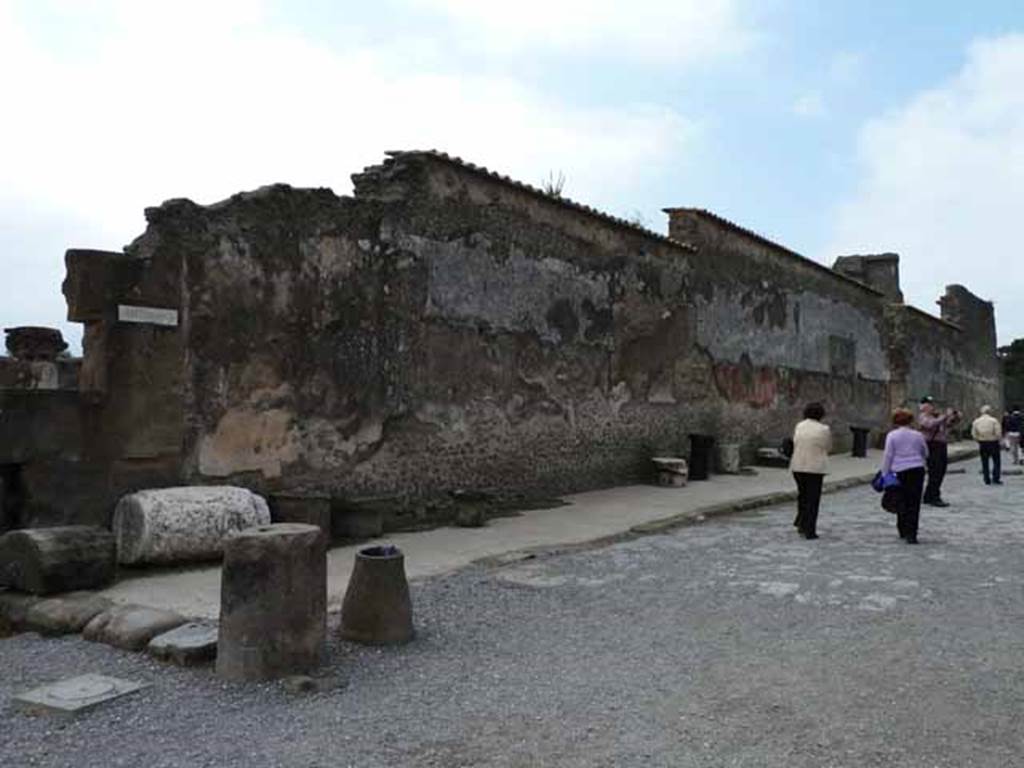 Via Marina, south side. May 2010. Looking west along wall of Basilica, towards VIII.1.2.